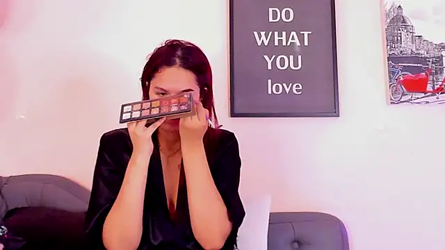 victoriazans online show from June 19, 1:03 pm
