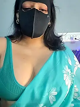 70upqm online show from August 3, 2:34 pm