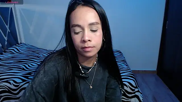 paula lopez   online show from July 10, 12:56 am