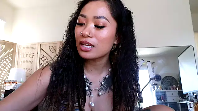 222goddess444you online show from May 6, 11:09 pm