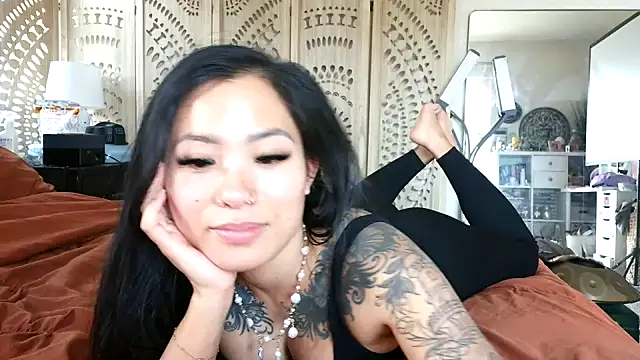 222goddess444you online show from May 1, 8:01 pm
