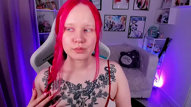 AnnieVibe online show from May 4, 5:39 pm