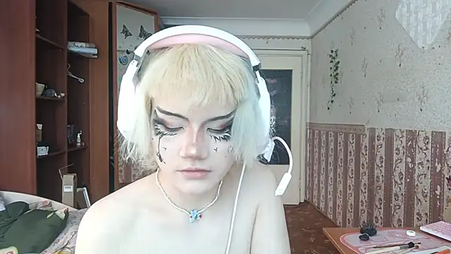 KathernSaulters online show from March 7, 8:32 am