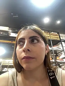 lilasun17 online show from February 17, 11:48 pm