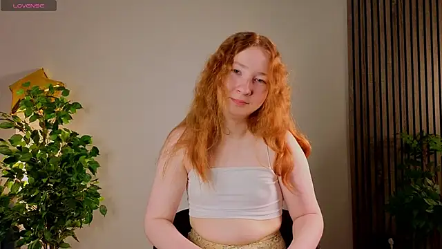 MaraButtrey online show from March 12, 1:19 am