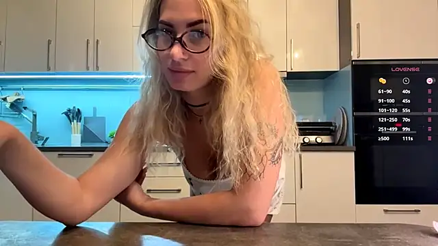 SoftnessMila online show from April 25, 4:48 pm