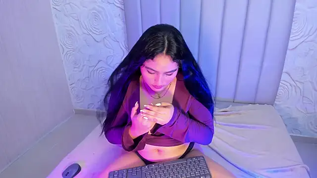 Lya dubois  online show from April 29, 9:09 pm