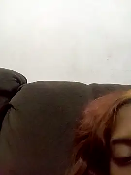 loveofpetitegirls34 online show from March 7, 10:50 pm