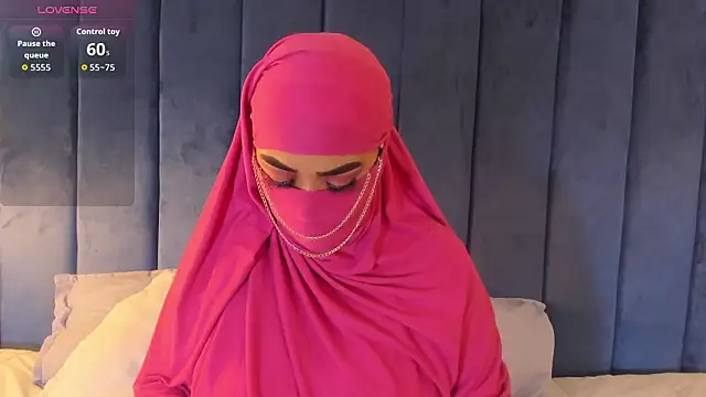 fatimarab   online show from February 19, 3:39 am