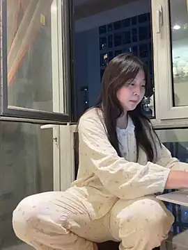 LXR77887 online show from June 19, 12:19 pm
