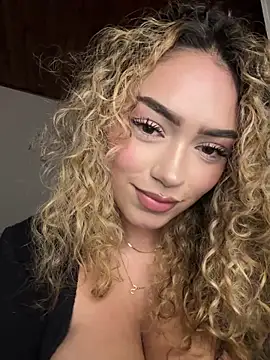 Maddy Beluci online show from March 7, 3:24 am