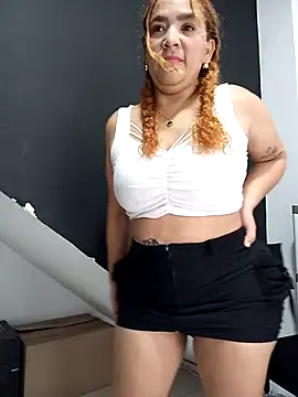 -Serena  online show from February 24, 2:16 pm