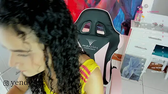yendy wc online show from May 2, 8:01 pm