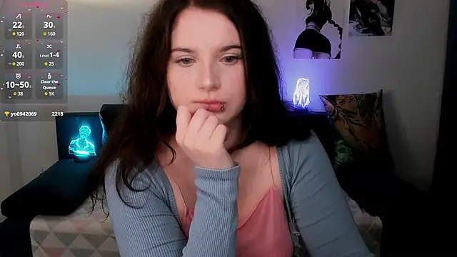 chloe dashh online show from February 6, 8:23 pm