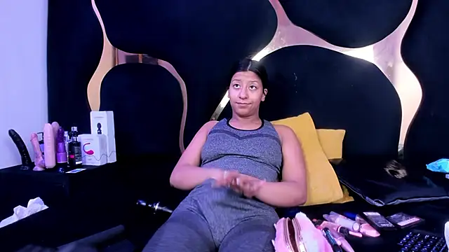 Vaneline2 online show from June 3, 2:33 pm