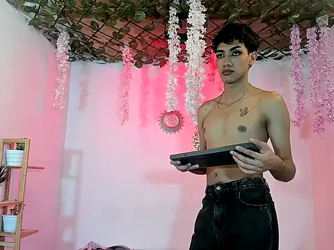 Snover hot2006 online show from March 10, 9:08 pm