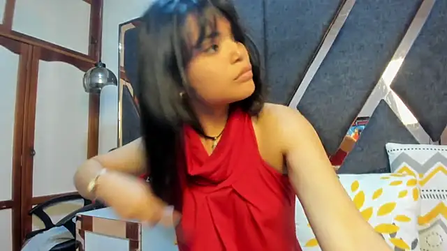 Maggyx online show from February 9, 1:24 pm