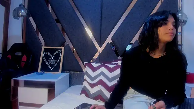 Maggyx online show from June 25, 1:46 pm