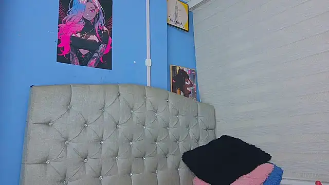 tiffany smith01 online show from March 12, 8:22 pm