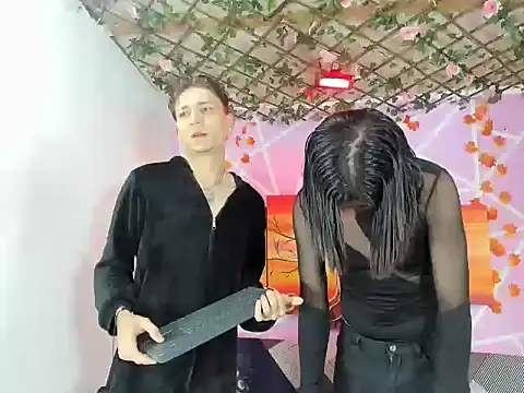 Dapnhe hot2006 online show from February 25, 1:42 pm