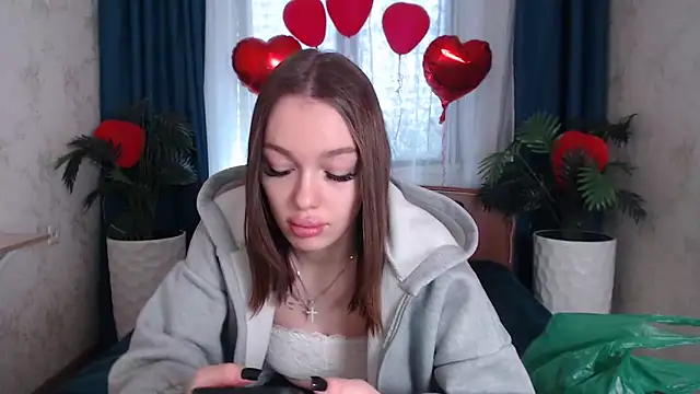 CandyGyrl online show from February 26, 8:02 am