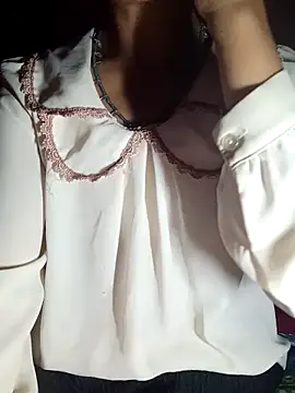 witch-xx online show from June 18, 1:27 pm
