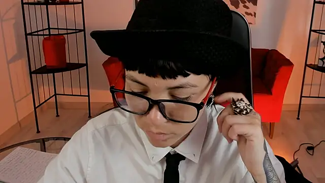 NeoGeisha online show from July 7, 6:47 am