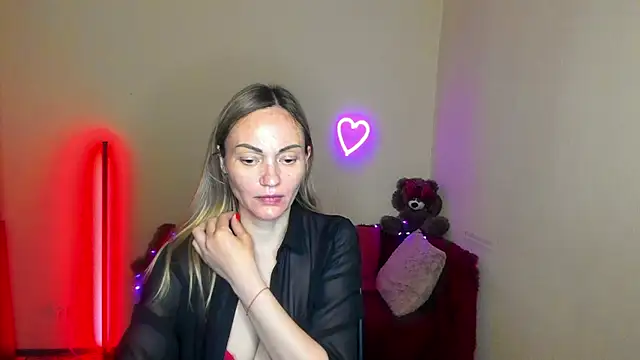 BlondMikey22 online show from June 18, 9:14 am