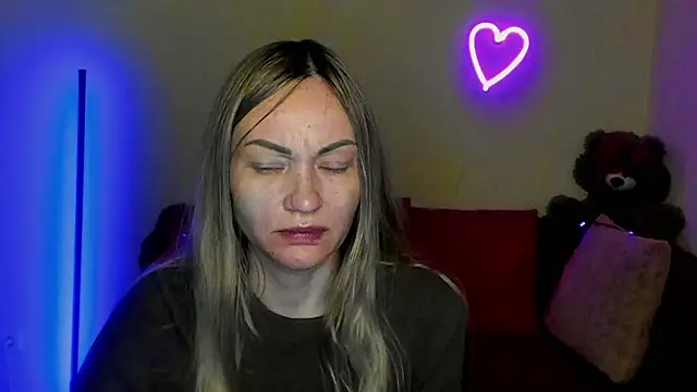 BlondMikey22 online show from May 1, 5:32 am