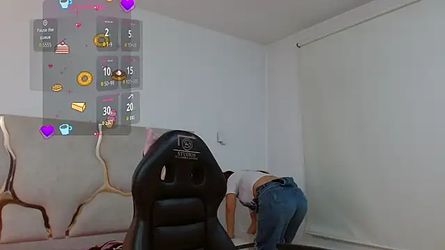 Sashaa tay online show from February 23, 7:13 pm