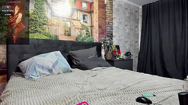  littleangie  online show from June 11, 2:53 am