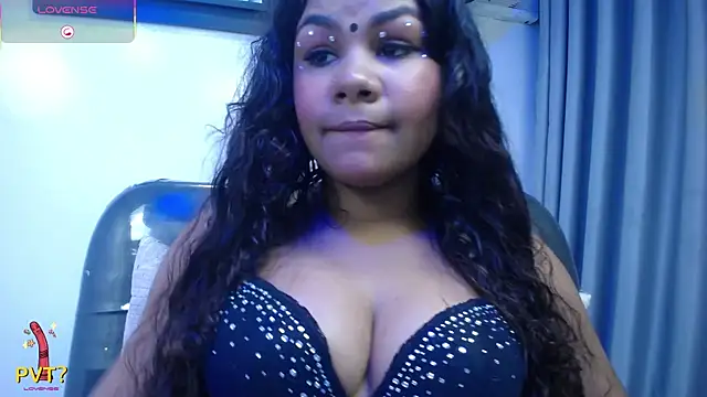 yaazhinii online show from July 3, 12:00 pm