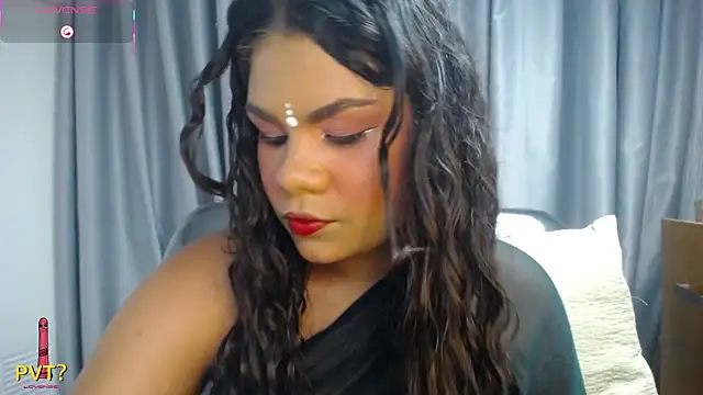 yaazhinii online show from July 25, 11:39 am