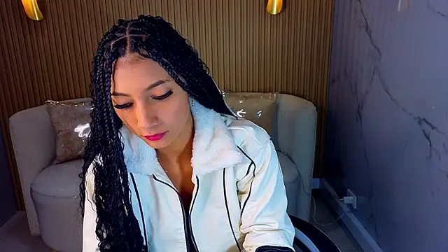 Perla Moon Tx online show from March 11, 1:14 pm