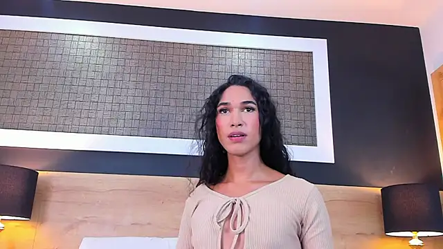 Chloee  Adams online show from July 14, 8:35 pm