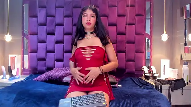 SiennaSuarez online show from July 15, 11:37 am