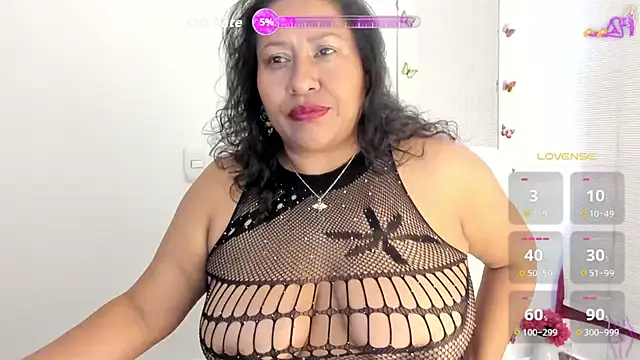 Nyomi browm online show from June 20, 4:54 pm