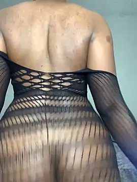 Ebony Queeen online show from February 21, 8:15 am