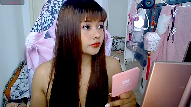 MyAsianWaifu online show from May 11, 5:09 am