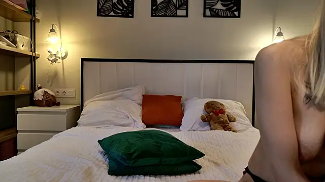 KatyaCherry online show from February 18, 4:33 am