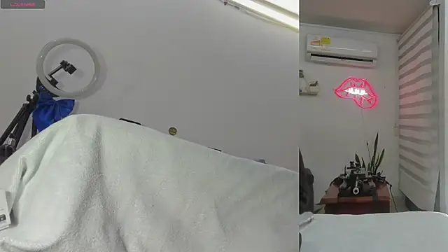 lana  kane   online show from June 30, 9:09 am