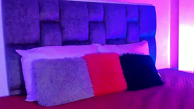 Madison Rosee online show from February 24, 11:31 am