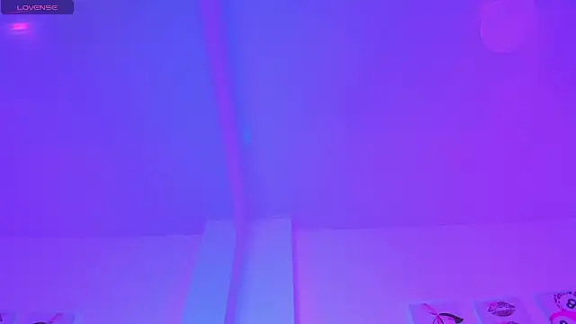 Madison Rosee online show from April 28, 12:30 am