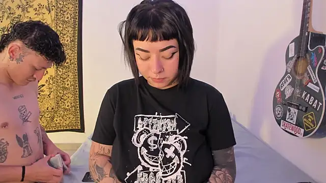 Aria x Orien  online show from April 22, 5:54 pm