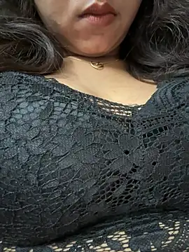 raavigirl online show from July 20, 12:18 pm
