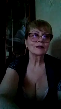 SophieBurns online show from June 27, 12:22 pm