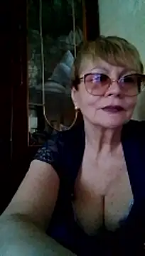 SophieBurns online show from June 28, 12:23 pm