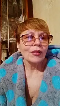 SophieBurns online show from April 30, 5:40 pm