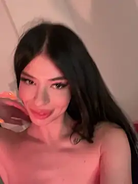 VivienDiamond online show from March 9, 2:15 am