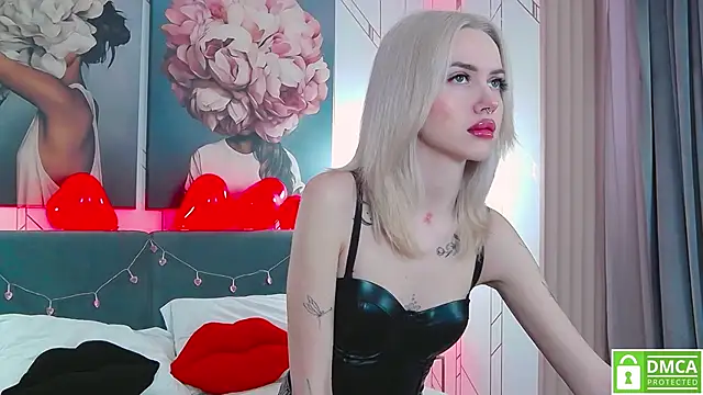 JosephineRowe online show from March 9, 5:10 am